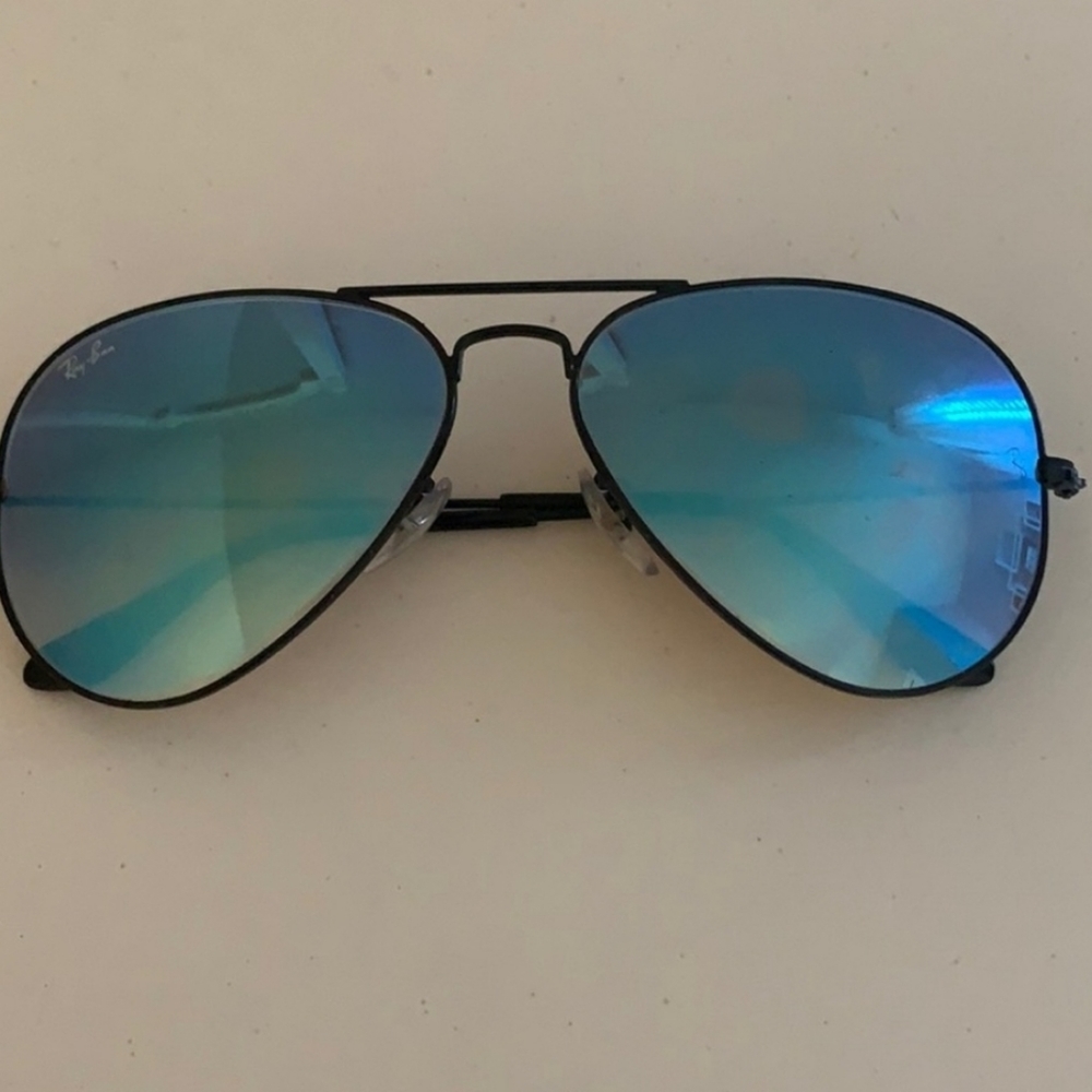 Ray-Ban sunglasses - Picture 2 of 5